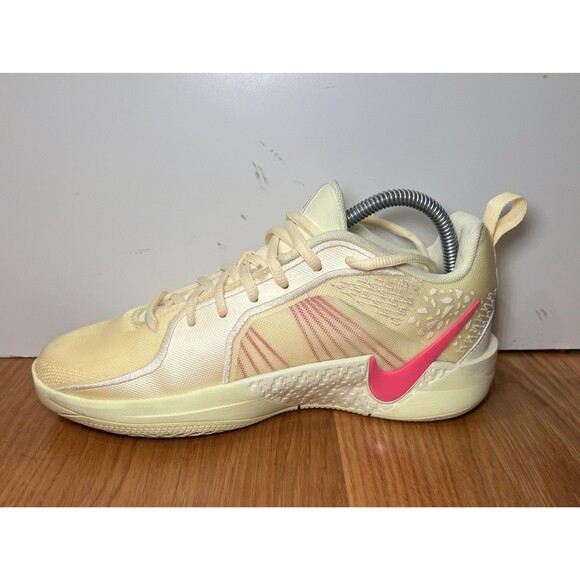 Nike Sabrina 1 Shoes Youth Size 6.5Y Yellow Pink Navy Basketball FQ7376-800 - Picture 4 of 11